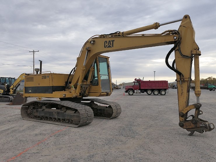 caterpillar-215d-image-6