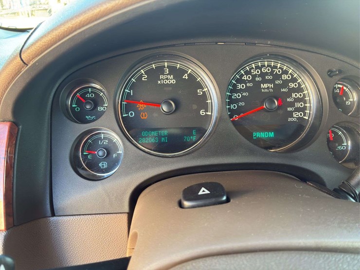 2011-gmc-yukon-xl-image-12