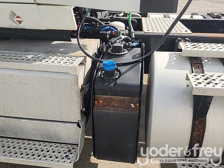 2021-international-rh613-image-25