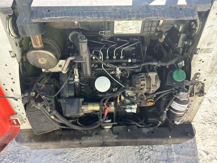 2017-bobcat-t650-image-9