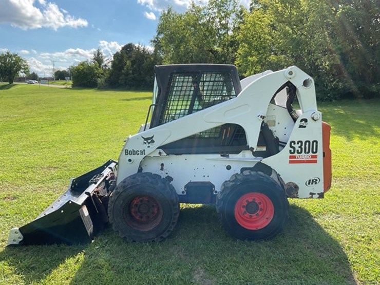 2003-bobcat-s300-image-8