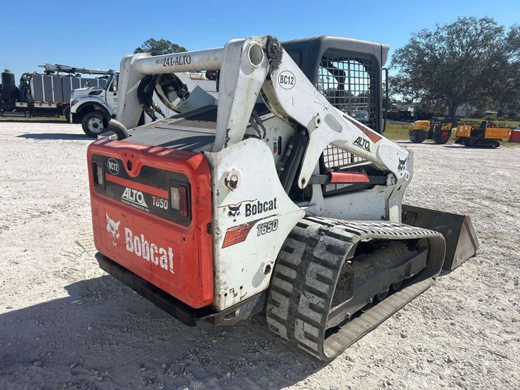 2017-bobcat-t650-image-3