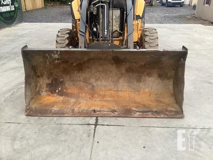 2012-volvo-bl70b-image-9