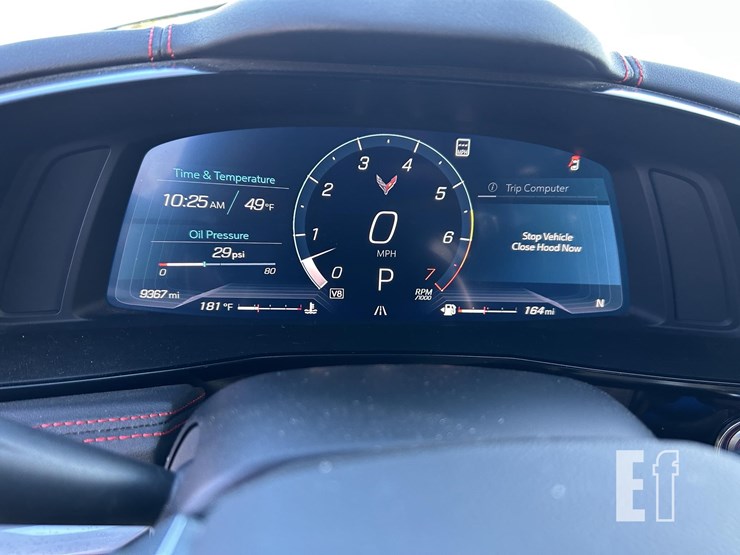 2021-chevrolet-corvette-image-23