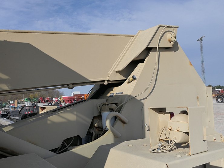 1990-sky-trak-6000m-image-11