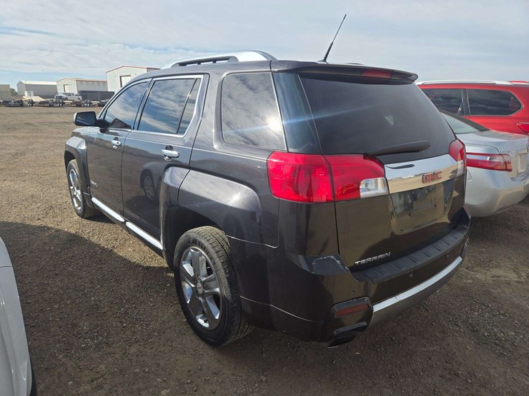 2013-gmc-terrain-denali-image-4