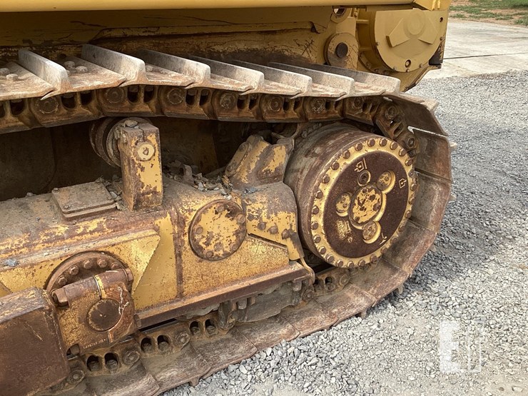 2018-caterpillar-d7e-image-13