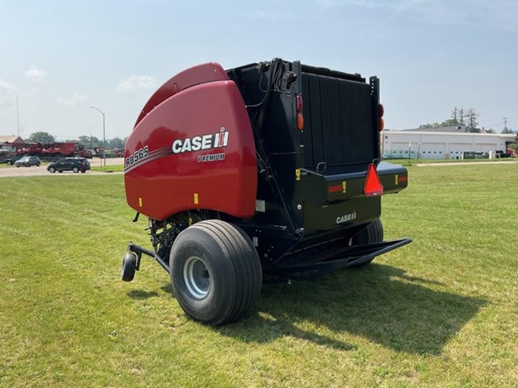 2022-case-ih-rb565-image-7