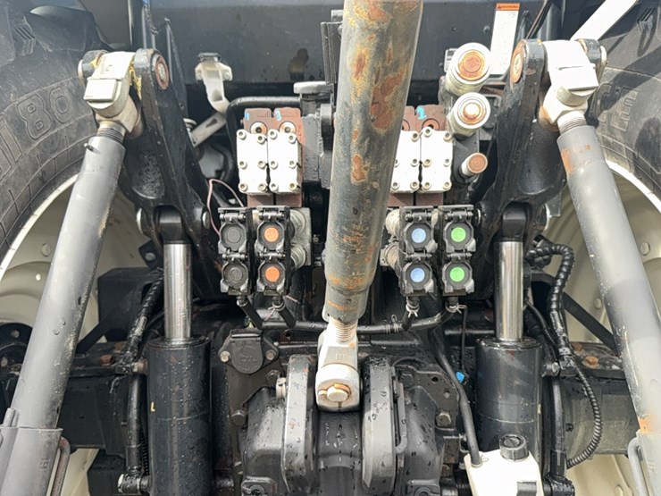 new-holland-t7.260-image-35