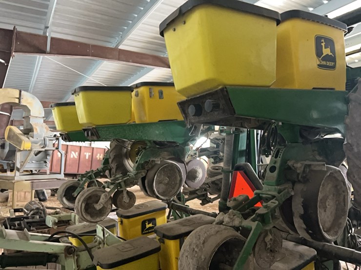 john-deere-1720-image-11