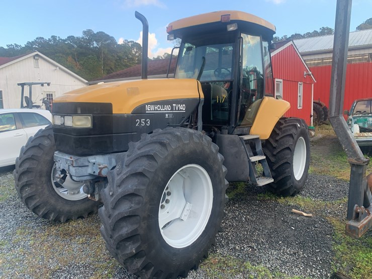 new-holland-tv140-image-1