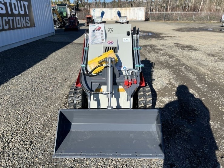 2025-battler-st28h-6-mini-compact-track-loader-image-8