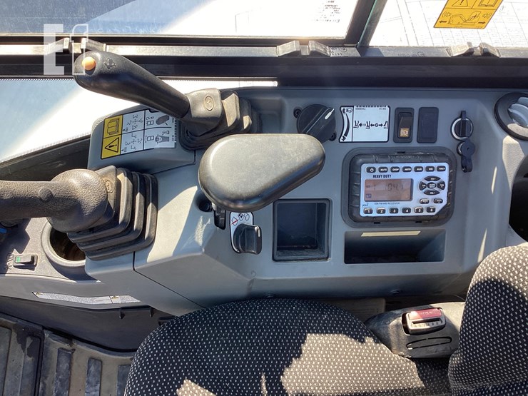 2021-bobcat-e32i-image-17