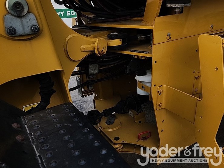 2018-caterpillar-910m-image-14