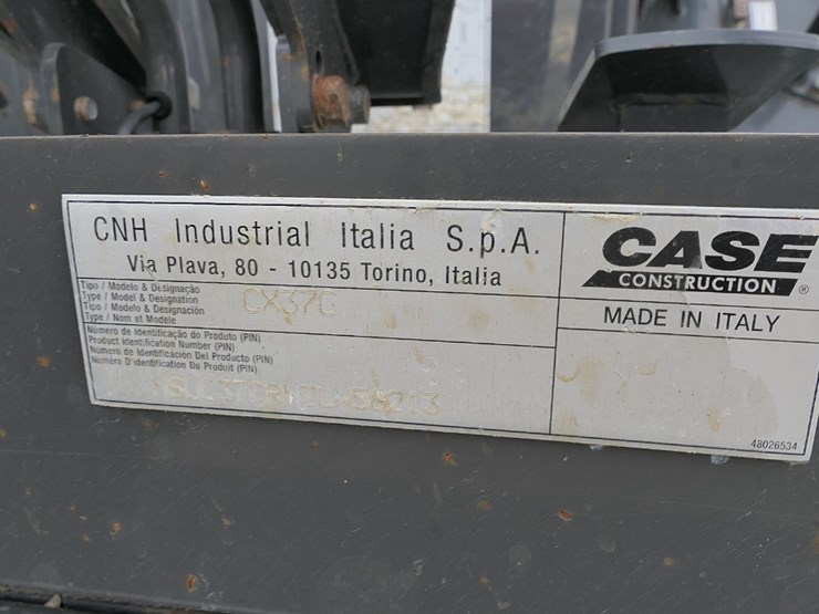 2019-case-cx37c-image-24