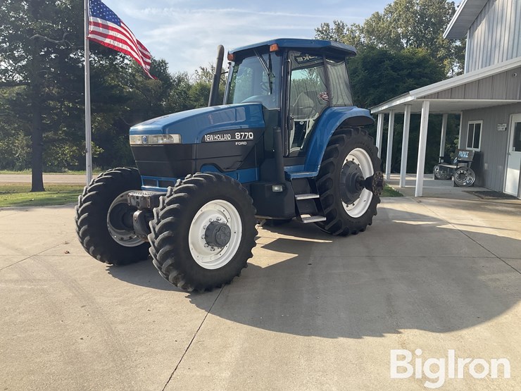 new-holland-8770-image-1