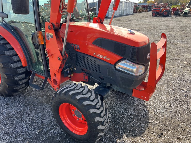 kubota-l4240-image-8