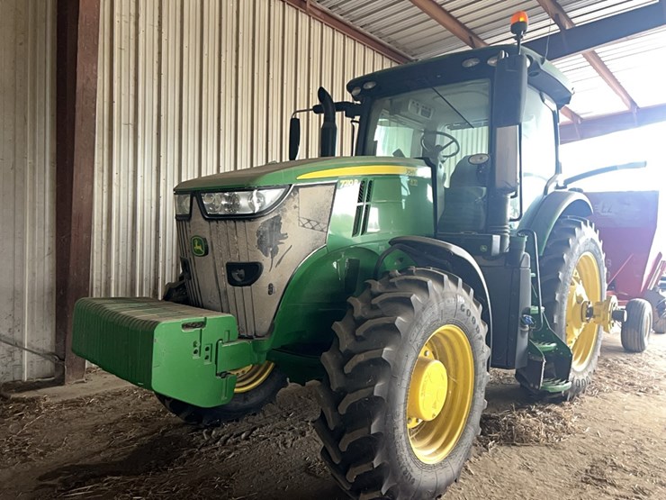 john-deere-7210-image-22