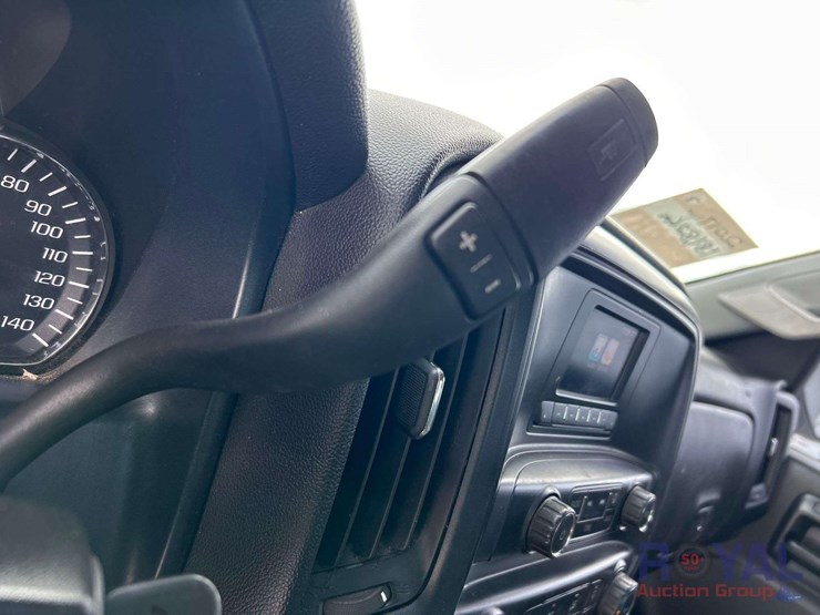 2017-chevrolet-silverado-1500-image-17