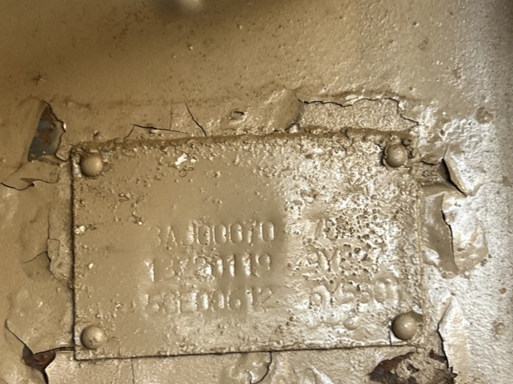 1990-caterpillar-d30d-image-26