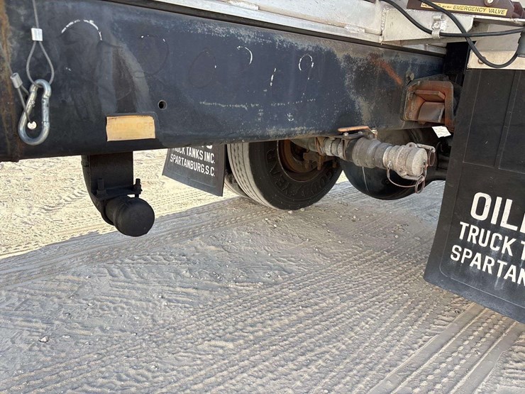 2006-international-durastar-4300-image-19