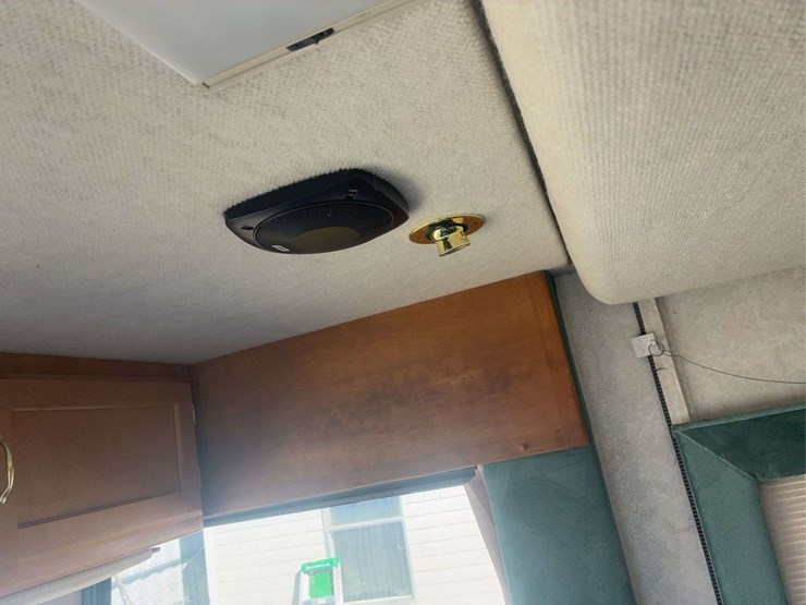 1997-chevrolet-p30-image-77