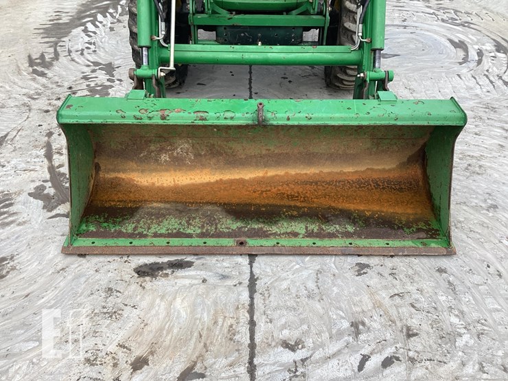 2005-john-deere-3120-image-9