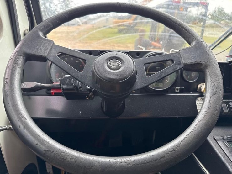 2014-mack-leu613-image-22