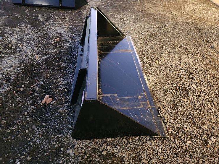 #831-•-swict-ss-mount-72"-bucket-image-2