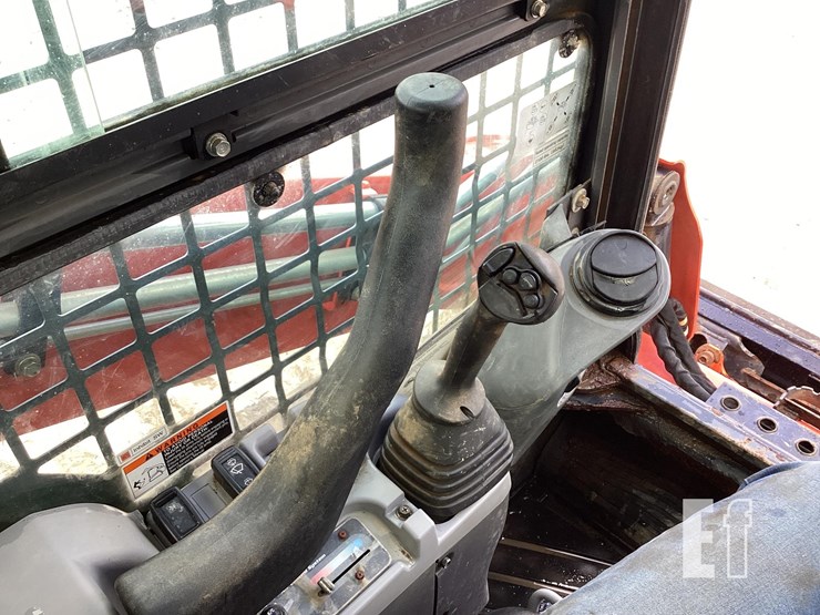 2020-kubota-svl65-2-image-14