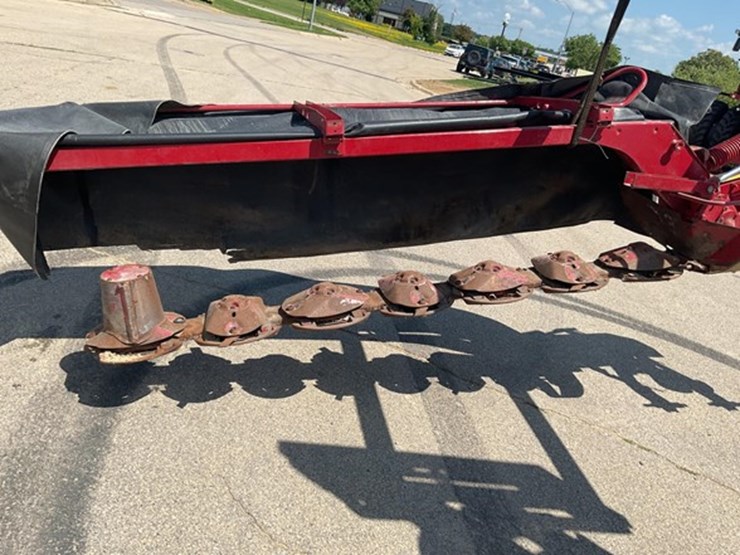 2014-new-holland-h6750-image-2