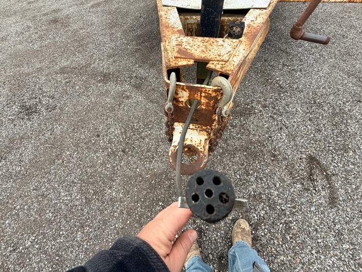 #2201-•-1989-international-equipment-trailer-image-7