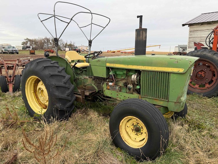 2020-john-deere-2020-image-1