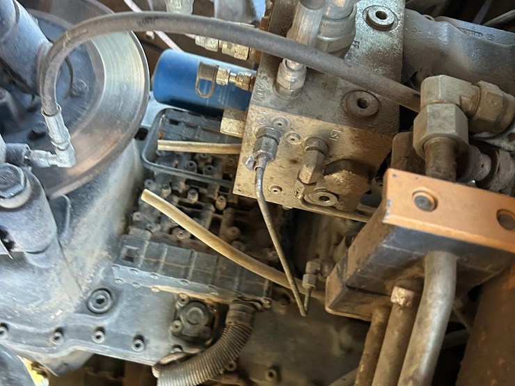 2014-case-721f-xr-image-31