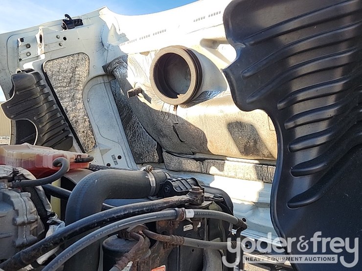 2017-freightliner-cascadia-image-54