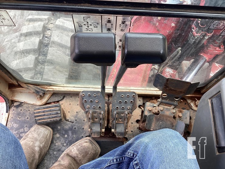 2013-takeuchi-tb180fr-image-19