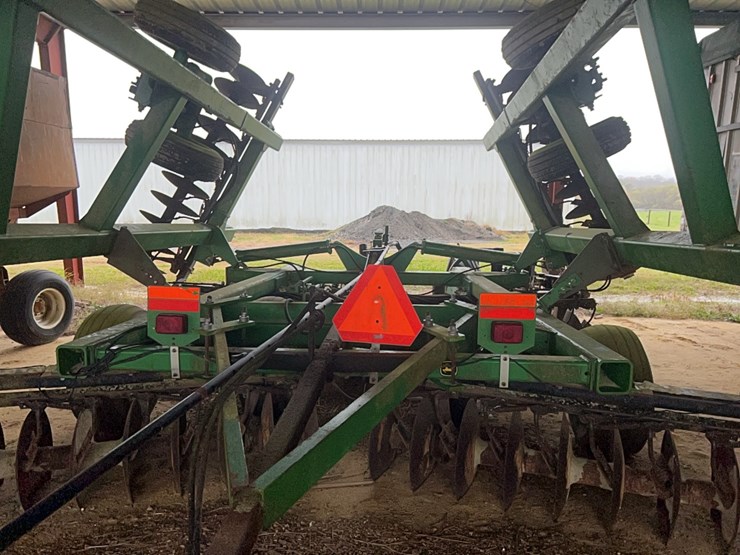 john-deere-637-image-8