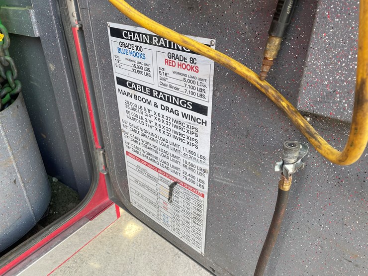 #3822-•-2019-peterbilt-heavy-rotator-truck-(has-mn-title-in-delay,-may-take-6-8-weeks)-image-88