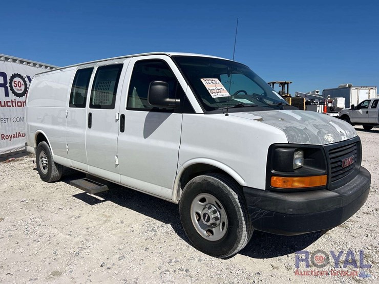 2012-gmc-3500-image-2