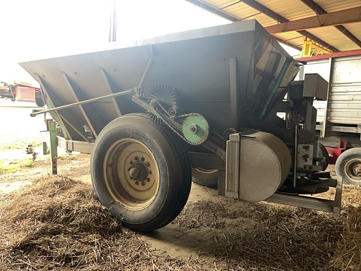 agricraft-fertilizer-buggy-dual-spinner-image-7