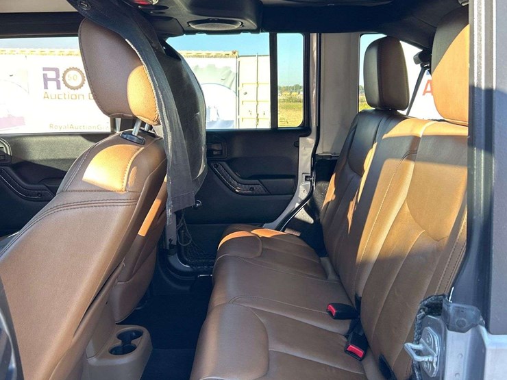 2013-jeep-wrangler-image-21