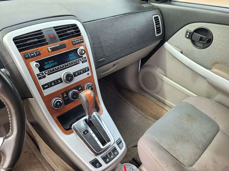 2008-chevrolet-equinox-lt-image-10