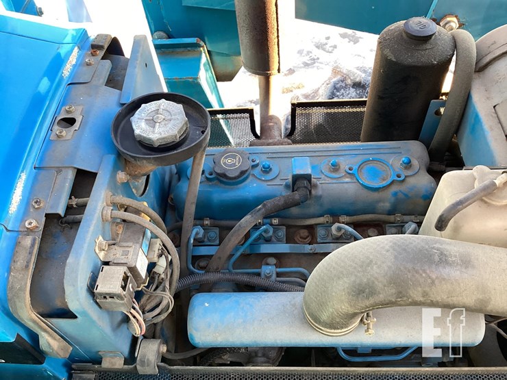 2000-new-holland-2120-image-12