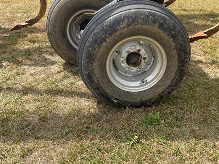 2005-case-ih-mrx690-image-12