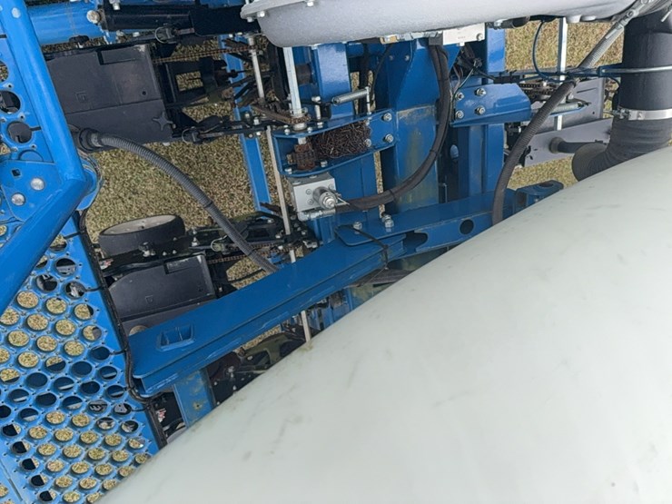 kinze-3660-image-105