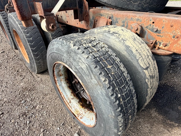 1977-autocar-c9364b-image-35