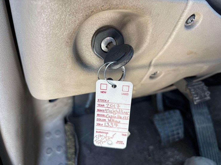 2017-freightliner-cascadia-125-image-34