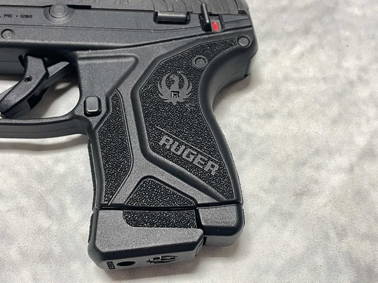 #5186-•-ruger-lcp-ll,-22-lr-semi-auto-pistol,-sn:-381042143,-(neenah,-wi)-image-4
