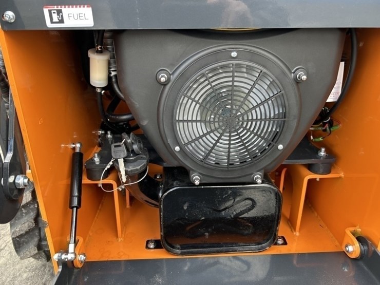 2025-arteer-qb-480-mini-compact-track-loader-image-13