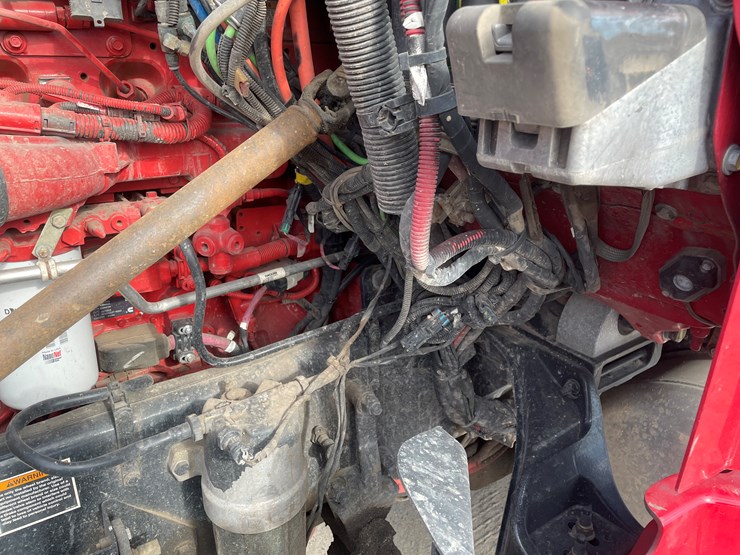 #3822-•-2019-peterbilt-heavy-rotator-truck-(has-mn-title-in-delay,-may-take-6-8-weeks)-image-74